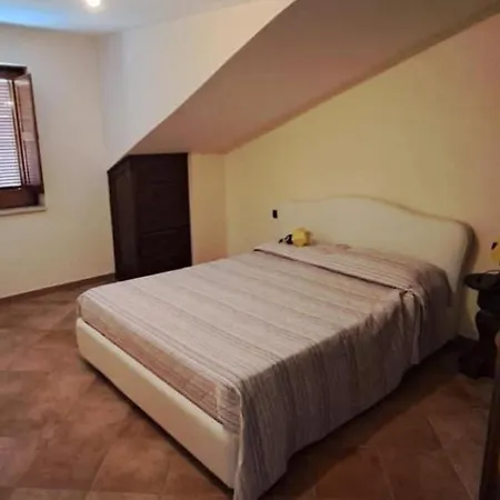 - Al Centro Con Camino - 5 Posti Letto * Alfedena