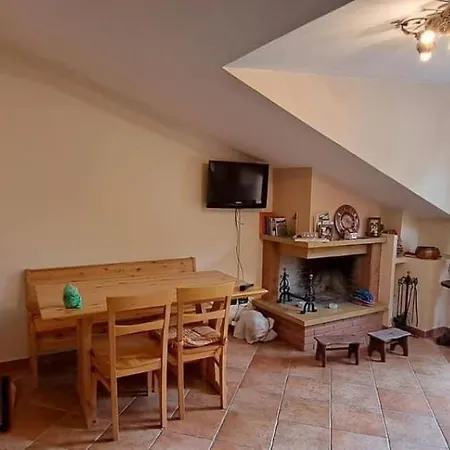 - Al Centro Con Camino - 5 Posti Letto Apartman Alfedena